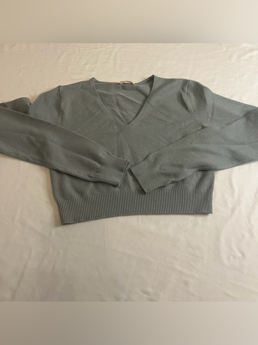 J.Galt Brandy Melville Sage Green Cropped V Neck Sweater One Size Soft Knit